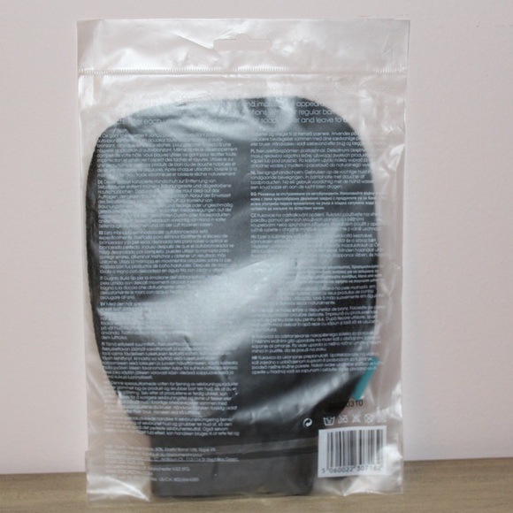 ST. TROPEZ Tan Build Up Remover Mitt Self Tanner Tanning Glove - Picture 3 of 3